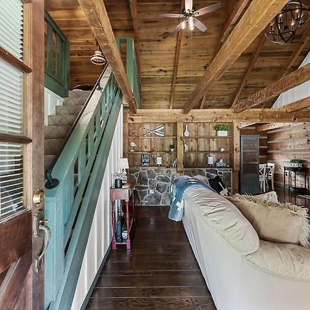 Rustic Cabin, Dock, Firepit, Kayaks & Games Winchester Eksteriør bilde